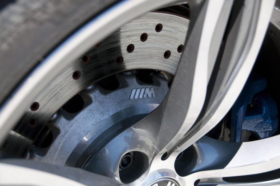 Колеса BMW M5 (F10) 2013 года  (NA) (фото 39 из 45)
